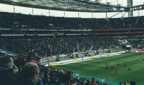 El Eintracht De Frankfurt Se Fija En Un Joven Atacante