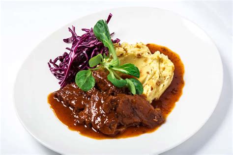 Beef Cheeks Braised In Red Wine Beef Recipes Lgcm