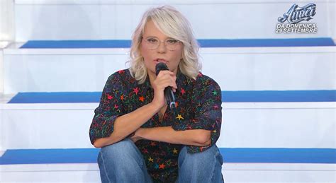 Uomini E Donne Oggi Maria De Filippi Interviene Contro Armando