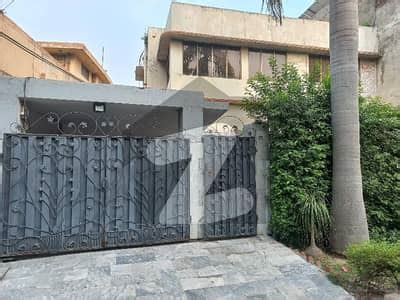 Marla Double Storey House Facing Park Feet Road Samanabad Block