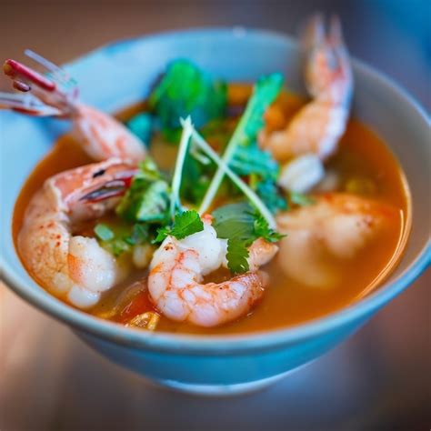 how to make tom yum soup with shrimp