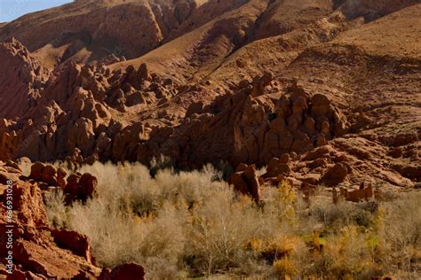 La strada della valle del fiume Dades è l accesso alle spettacolari