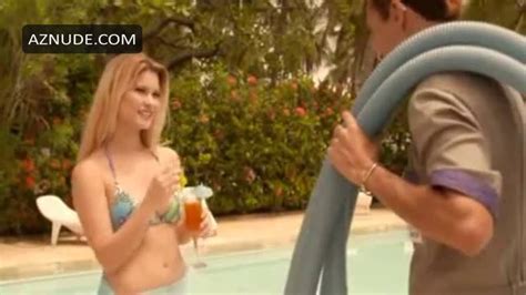 A Pelada Nude Scenes Aznude