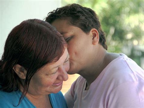Casal gay derrota preconceito no interior de MS Portal TOP Mídia News