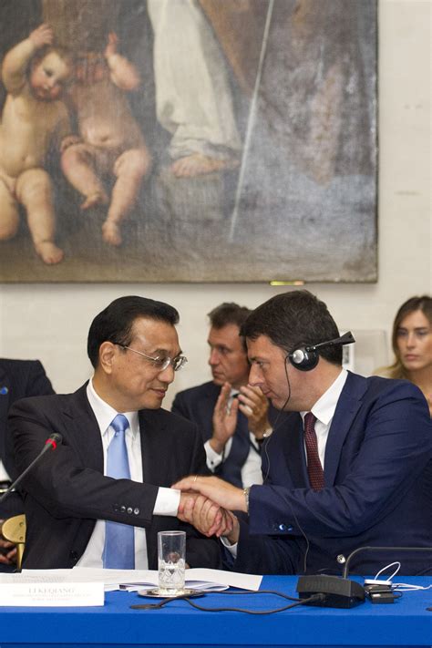 Chinese and Italian premiers met entrepreneurs