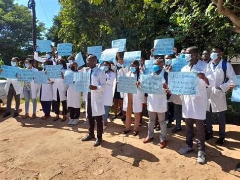 Unemployed doctors protest again - Zambian Eye 
