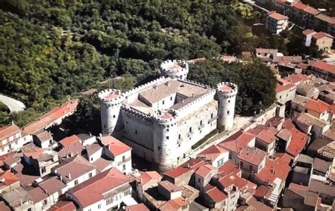 Il Borgo Dei Borghi Monteroduni Conquista L Ottava Posizione