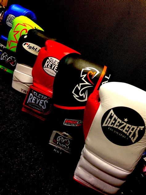 Geezers Boxing: Sparring Gloves!!!