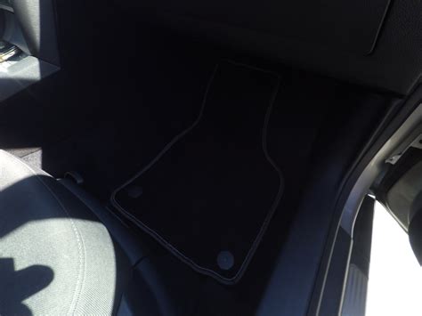 Прикупил ковры в салон! — Skoda Octavia A5 Mk2, 1,8 л, 2012 года ...