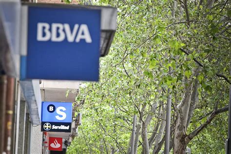 Las gestoras de los bancos gestionan más del 80 de los fondos de