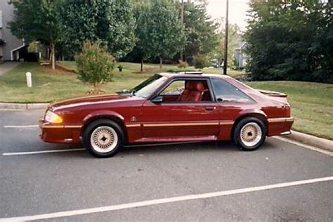 Cabernet Red 1988 Us Ford Mustang Hatchback