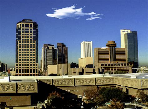 Phoenix Skyline with cloud in Arizona image - Free stock photo - Public ...