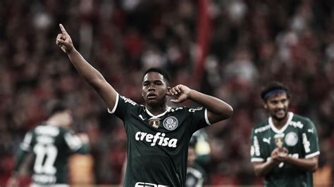 Gol De Endrick Palmeiras Vence Athletico Pr De Virada E Fica Muito