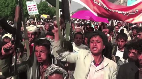 Iran Backed Rebels Storm Us Embassy In Yemen Take 25 Employees Hostage