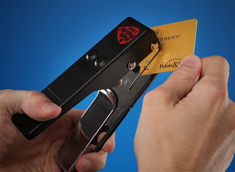 Pick Punch Дырокол для медиаторов (PickMaster степлер, компостер ...