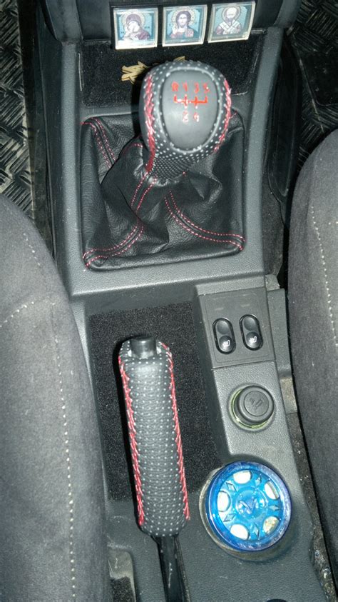Кожаная Ручка кпп и ручника — Lada Приора седан, 1,6 л, 2009 года ...