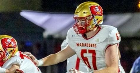 Offensive Tackle With Six Power Five Offers To Visit Notre Dame