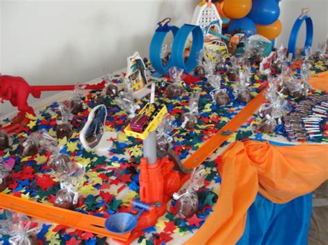 Oficina Da Tia Drika Hot Wheels Mesa Decorada