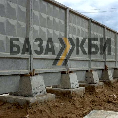 Купить железобетонный забор секционный ПО-2, П6-В в Москве