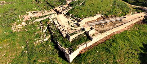 Israeli Attractions Tel Lachish