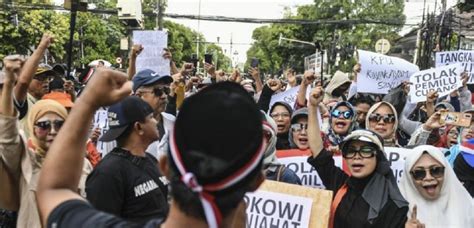 Demo Relawan Ganjar Mahfud Petisi Brawijaya Dan Tuntutan Pemilihan