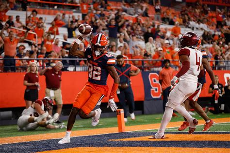 Syracuse Crushes Colgate In 65 0 Season Opening Win