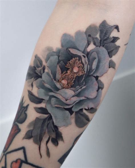 25 Cute Flower Tattoos To Inspire You