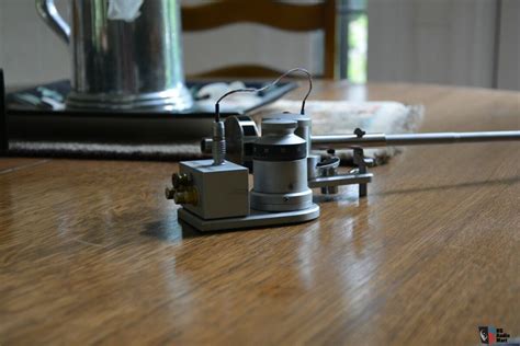 Vpi Industries Jmw Memorial Tonearm With Vta Tower Photo