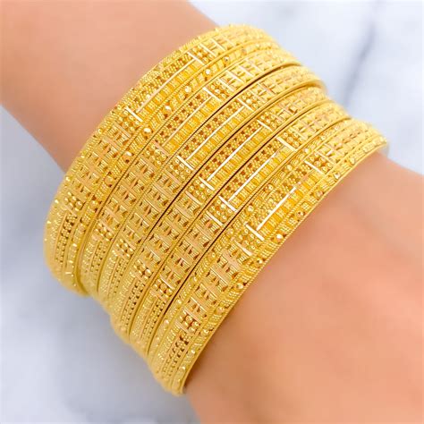 Traditional Reflective Striped 22k Gold Bangle Set Andaaz Jewelers