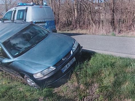 Kolejny niechlubny rekord Pijany kierowca miał 7 promili Zasnął przy