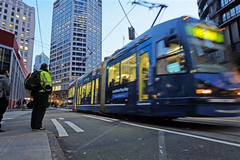 Seattle mayor green lights $285M downtown streetcar