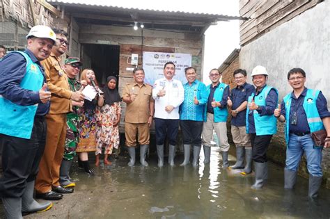 Rayakan Hari Listrik Nasional Ke 77 Pegawai PLN Donasikan Gajinya