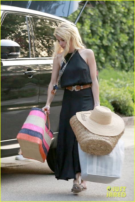 Photo Emma Roberts Evan Peters Friends Party Food Run Photo