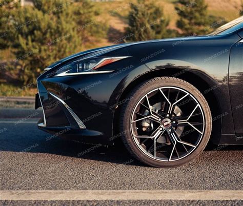 Диски на Лексус ЕС в стиле LUX MS R19