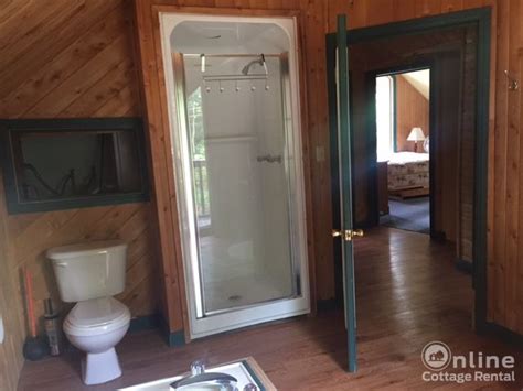 Lake Side Lodge - Online Cottage Rental