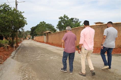 Prefeitura de Búzios faz obras de drenagem e pavimentação na localidade