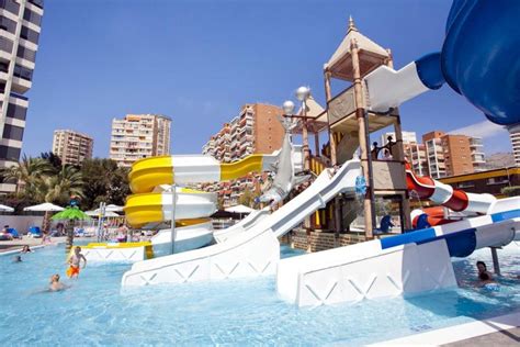 Top 5 Best Family Hotels in Benidorm 🥇