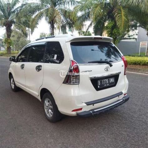 Mobil Toyota Avanza G Tahun Bekas Siap Pakai Manual Warna Putih Di