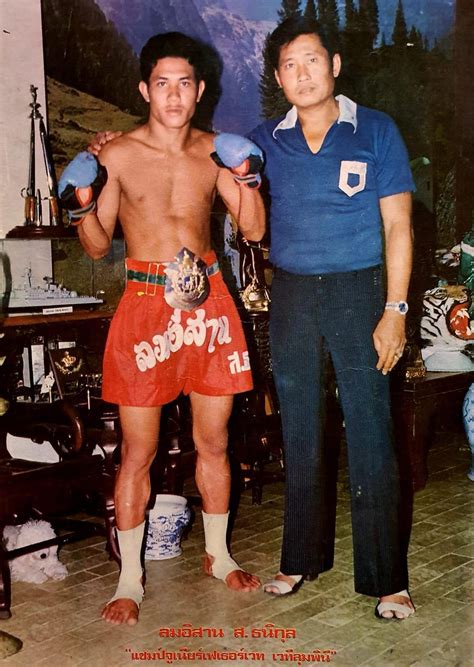 Muay Thai Chai On Twitter Lom Isan Sor Thanikul With The Owner Of The