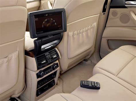 Bmw X5 8 Seater Photo Gallery 39