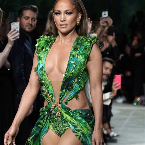 Jennifer Lopez Stuns In Her Iconic Versace Gown At Milan Fashion Week