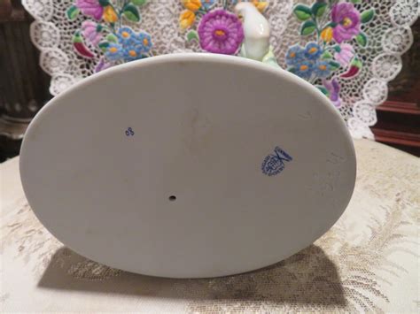 Herend Hungary Vanity Nude Lady Hand Painted Porcelain Figurine 5724