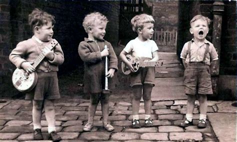 Belfast Kids At Play In 1950s Belfast Live