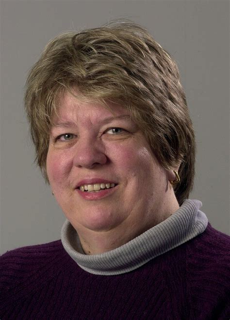 Longtime Saginaw News reporter, arts booster Sue White remembered as