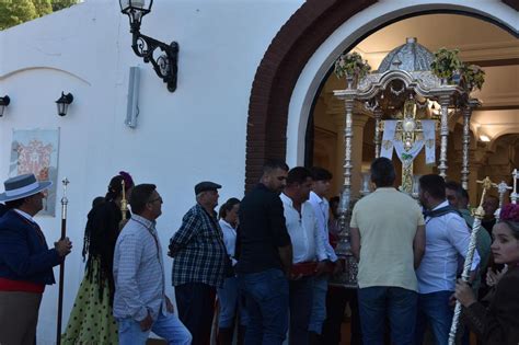 Miembros De La Familia Campos Ser N Los Hermanos Mayores De La Santa