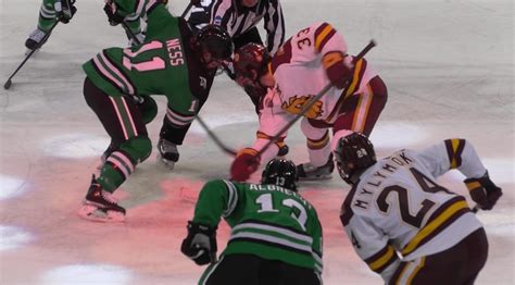 UMD men's hockey lands 3rd in NCHC preseason poll - WDIO.com