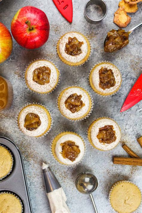 Apple Cider Cupcakes With Spiced Buttercream Chelsweets