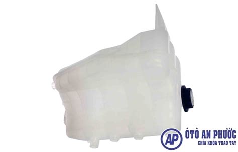 binh nuoc phu xe dau keo  maxxforce international