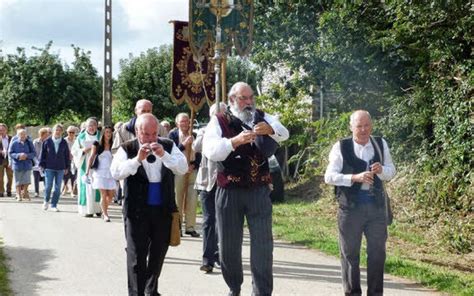 Saint S Bastien Un Pardon Dans La Tradition Le T L Gramme