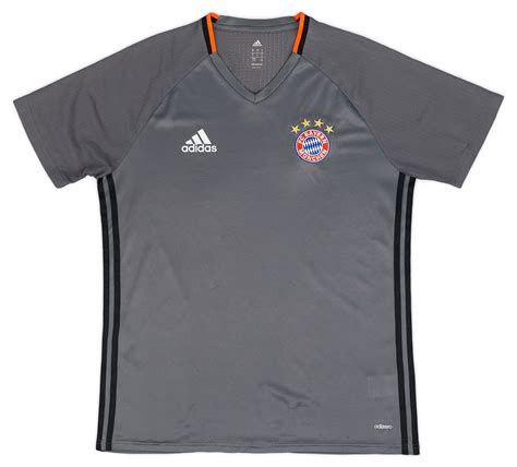 Bayern Munich Adidas Training Shirt Excellent L